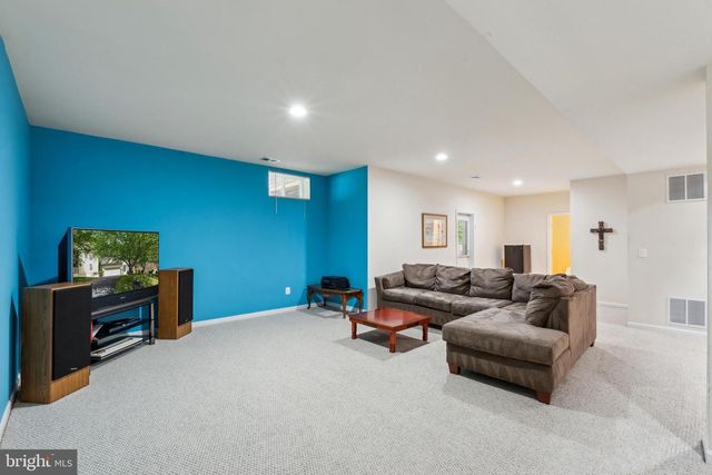 14804 CARTAGENA DR, Gainesville, VA 20155