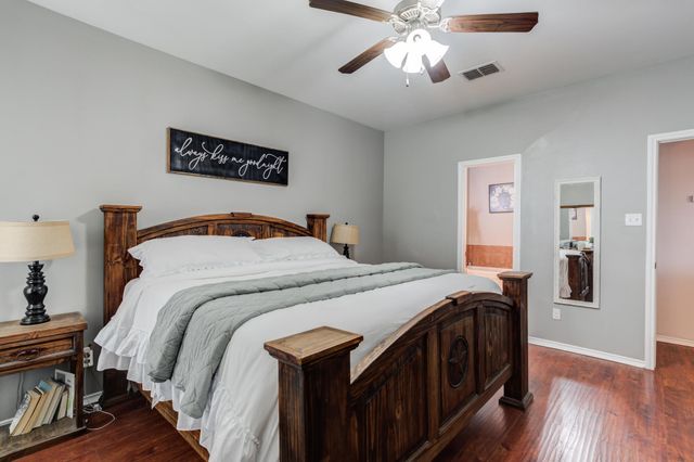 10407 Durham Avenue, Lubbock, TX 79424