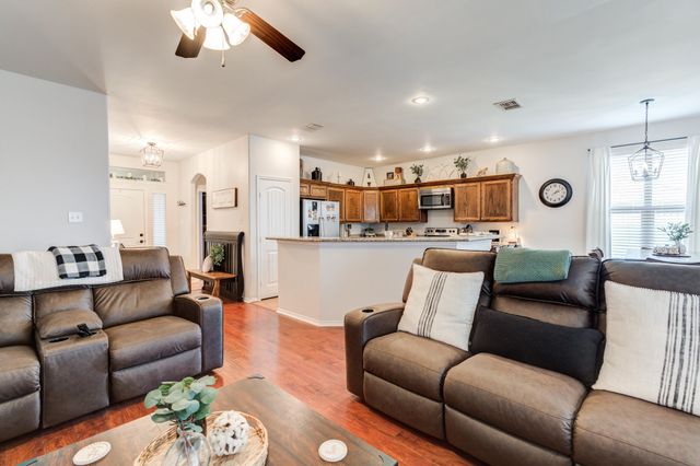 10407 Durham Avenue, Lubbock, TX 79424