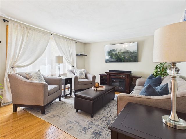 12 Elmonte Drive, Coventry, RI 02816