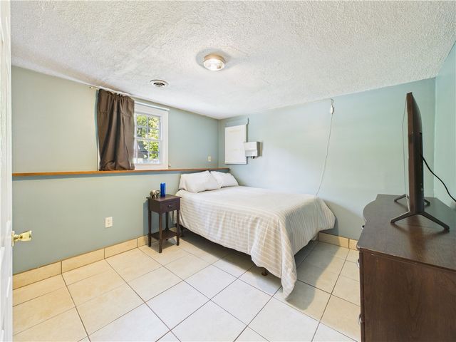 12 Elmonte Drive, Coventry, RI 02816