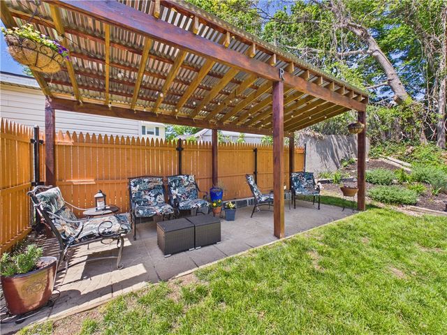 12 Elmonte Drive, Coventry, RI 02816