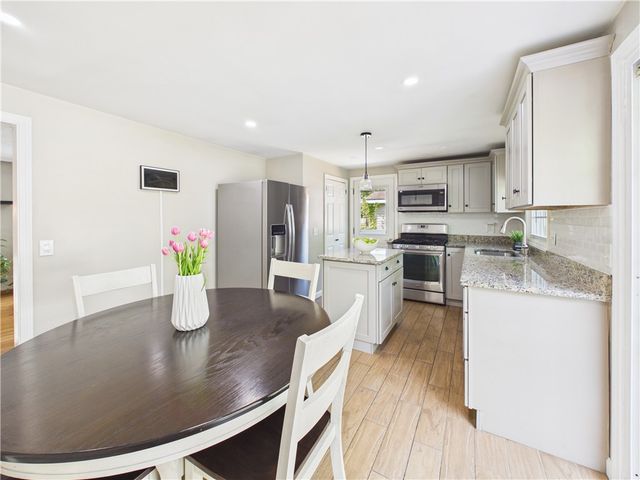 12 Elmonte Drive, Coventry, RI 02816