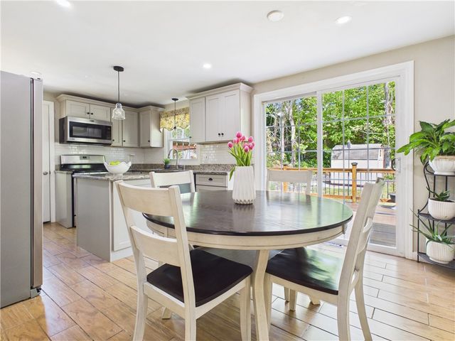 12 Elmonte Drive, Coventry, RI 02816