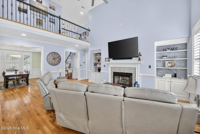 201 King Arthur Drive, Wilmington, NC 28403