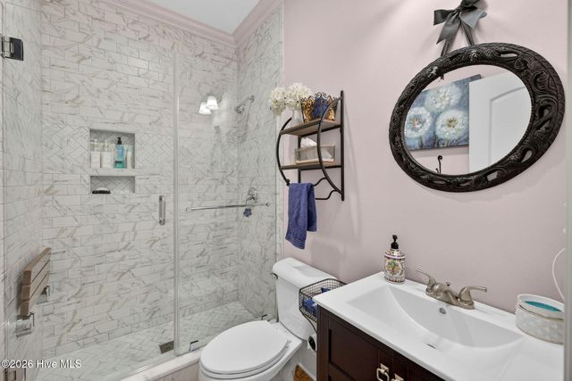 201 King Arthur Drive, Wilmington, NC 28403