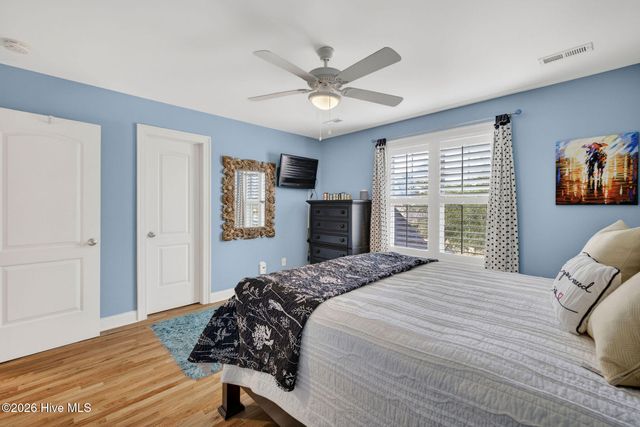 201 King Arthur Drive, Wilmington, NC 28403