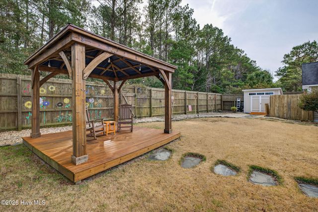 201 King Arthur Drive, Wilmington, NC 28403