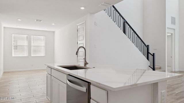 6946 W BUCKHORN Trail, Peoria, AZ 85383