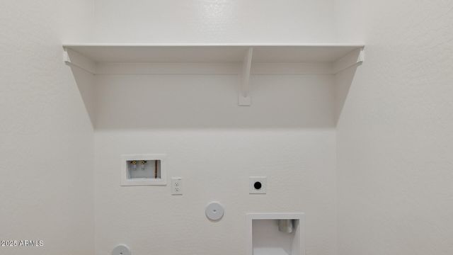 6946 W BUCKHORN Trail, Peoria, AZ 85383