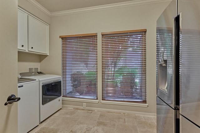 45 Doe Run Drive, The Woodlands, TX 77380