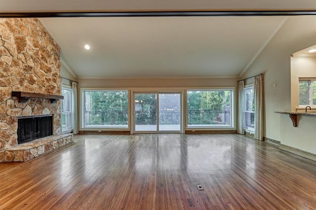 45 Doe Run Drive, The Woodlands, TX 77380