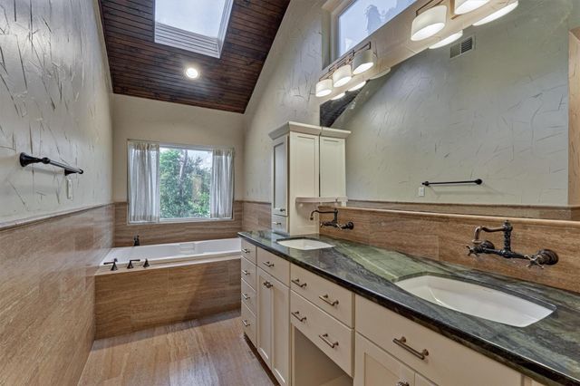 45 Doe Run Drive, The Woodlands, TX 77380