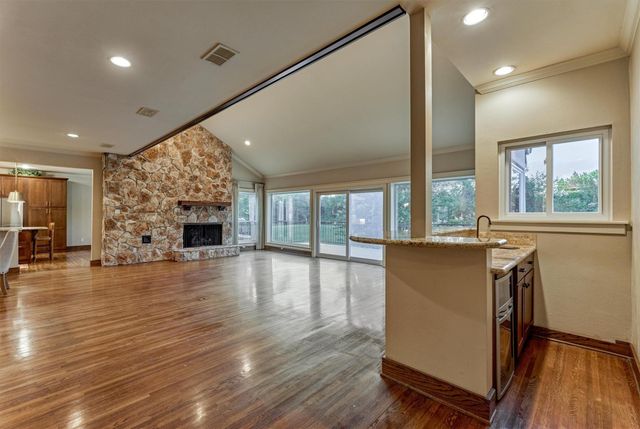 45 Doe Run Drive, The Woodlands, TX 77380
