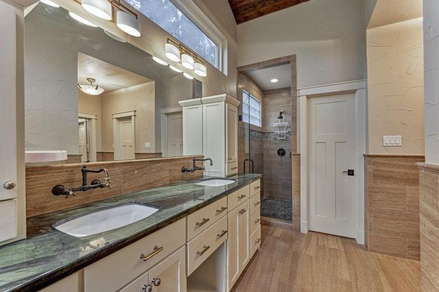 45 Doe Run Drive, The Woodlands, TX 77380