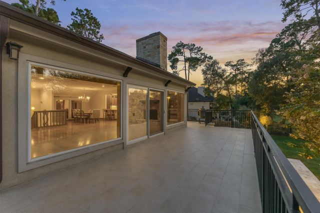 45 Doe Run Drive, The Woodlands, TX 77380