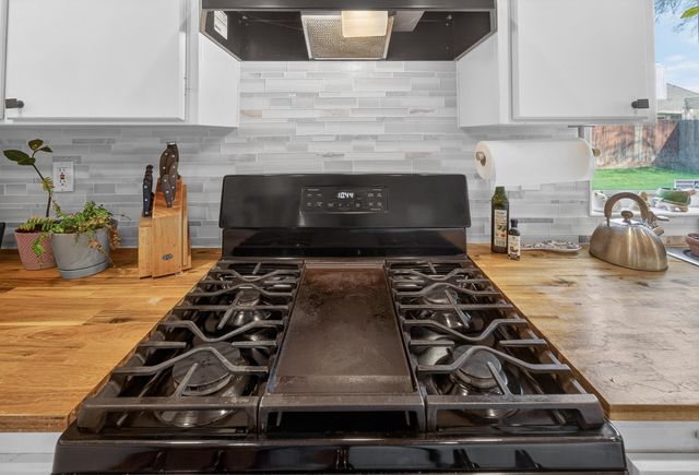 914 W Russell Avenue, Visalia, CA 93277