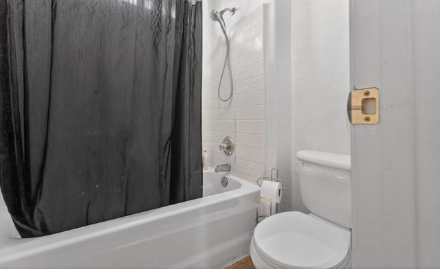 914 W Russell Avenue, Visalia, CA 93277