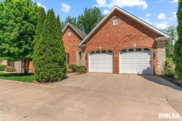 2320 CHATHAM Road, Springfield, IL 62704