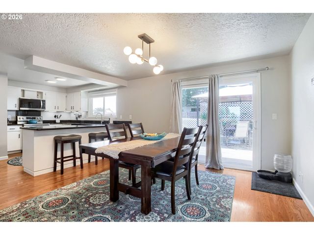 10715 Nw 23RD Ave, Vancouver, WA 98685