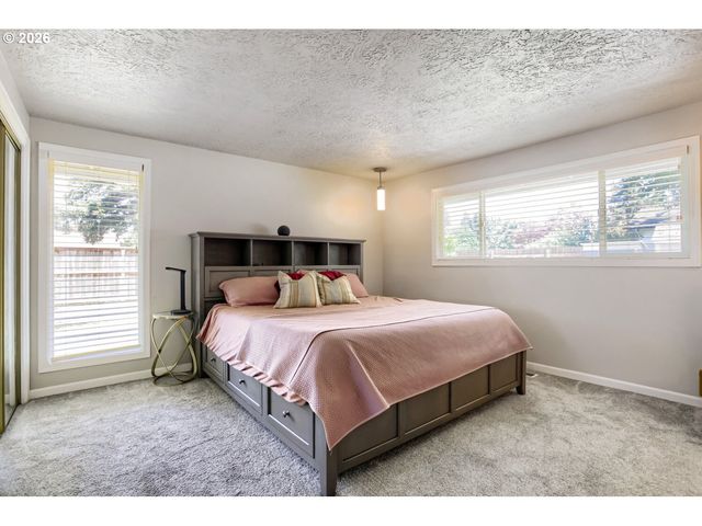 10715 Nw 23RD Ave, Vancouver, WA 98685