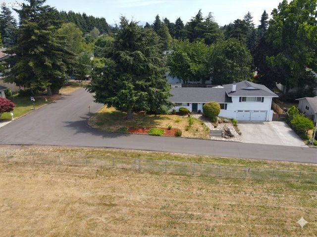 10715 Nw 23RD Ave, Vancouver, WA 98685