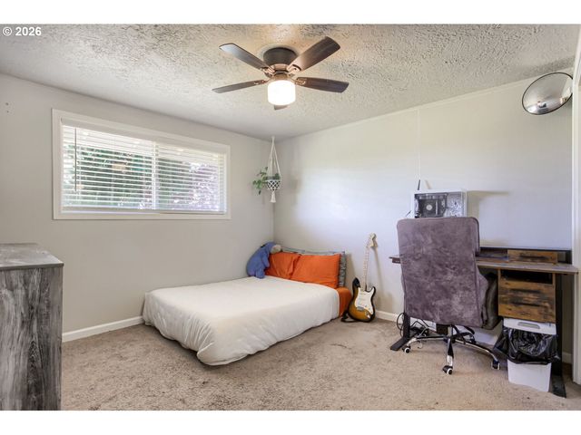 10715 Nw 23RD Ave, Vancouver, WA 98685
