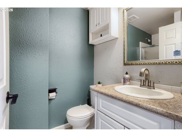 10715 Nw 23RD Ave, Vancouver, WA 98685
