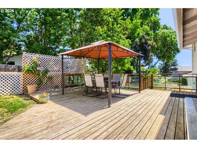 10715 Nw 23RD Ave, Vancouver, WA 98685