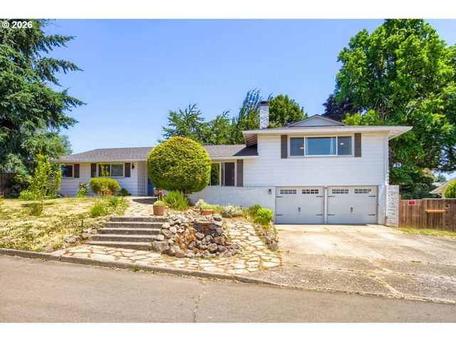 10715 Nw 23RD Ave, Vancouver, WA 98685