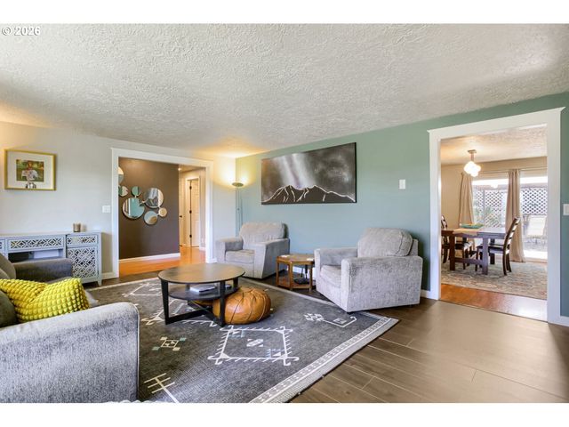 10715 Nw 23RD Ave, Vancouver, WA 98685