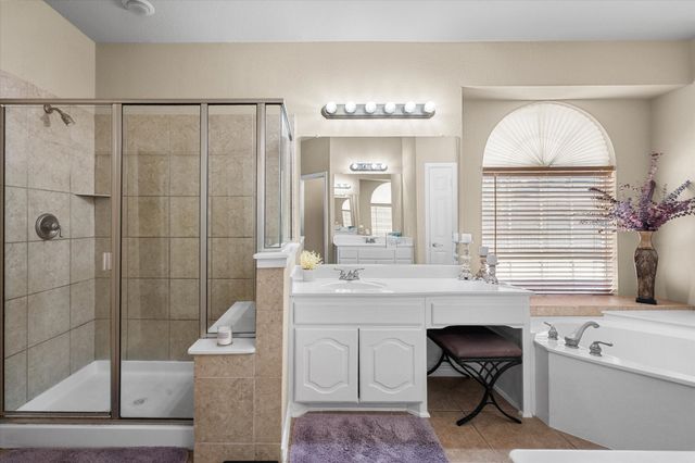 628 Hammond Drive, Mansfield, TX 76063