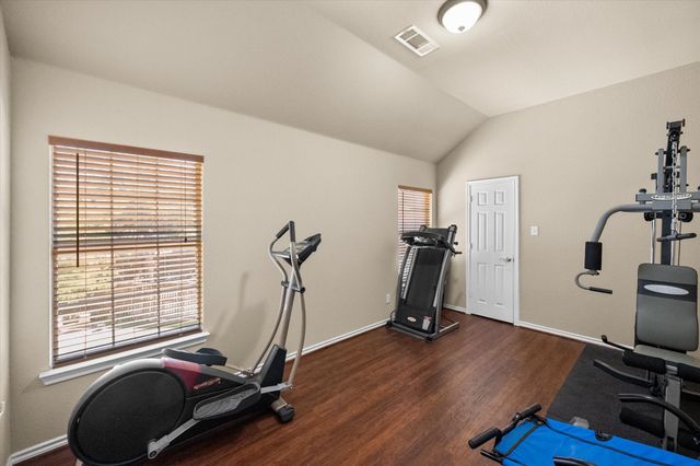 628 Hammond Drive, Mansfield, TX 76063