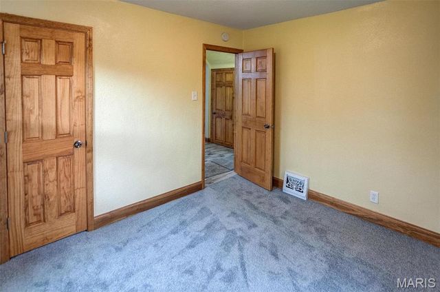 134 N 82nd St, Belleville, IL 62223