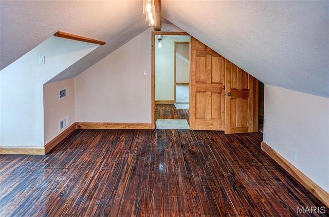 134 N 82nd St, Belleville, IL 62223