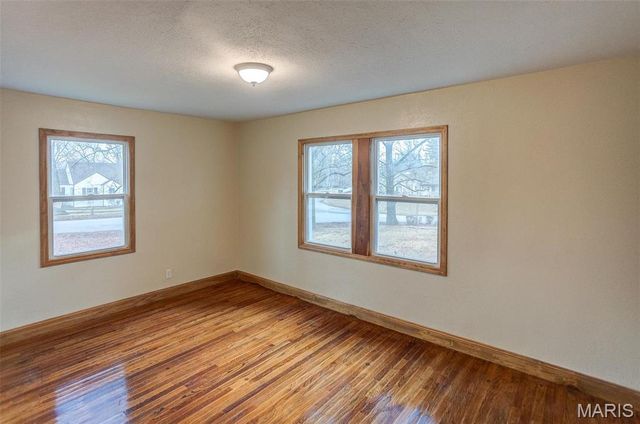 134 N 82nd St, Belleville, IL 62223