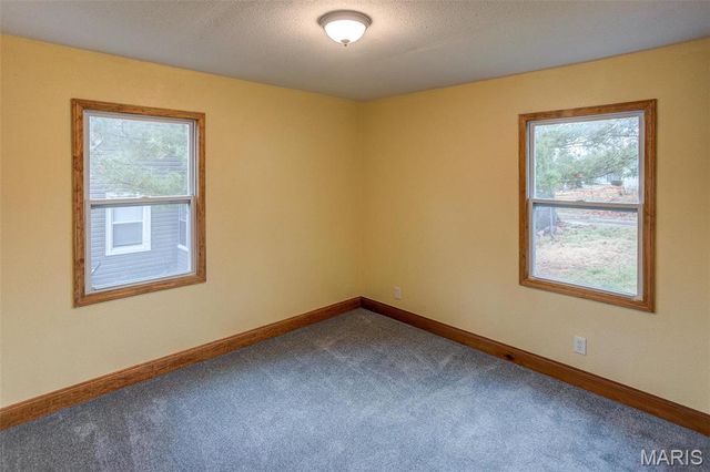 134 N 82nd St, Belleville, IL 62223
