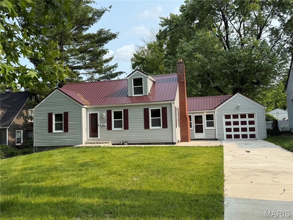 134 N 82nd St, Belleville, IL 62223