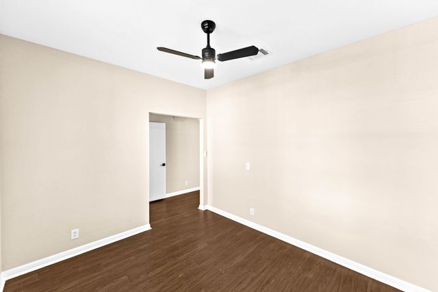 4711 Lake Champlain LN 164, Austin, TX 78754