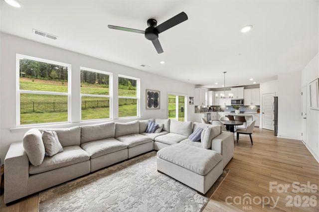 152 Lancashire Court, Denver, NC 28037