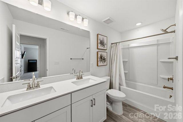 152 Lancashire Court, Denver, NC 28037