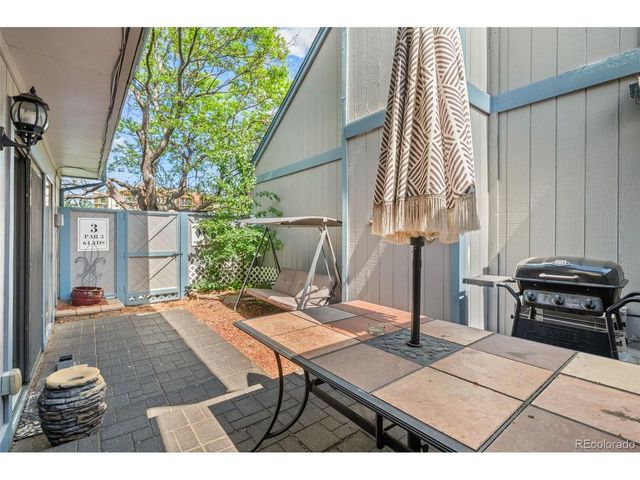 2408 S Victor St A, Aurora, CO 80014