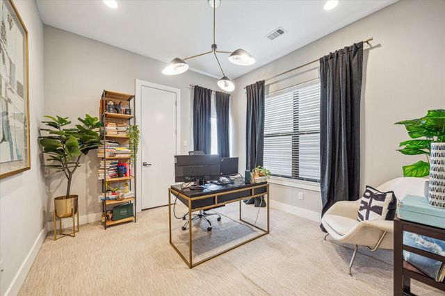 614 Thornton Road D, Houston, TX 77018