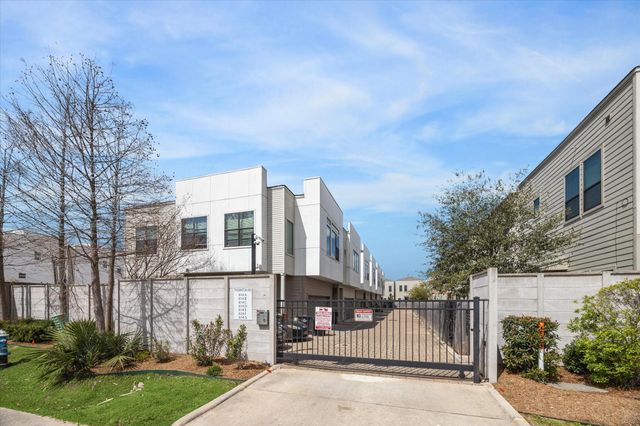614 Thornton Road D, Houston, TX 77018