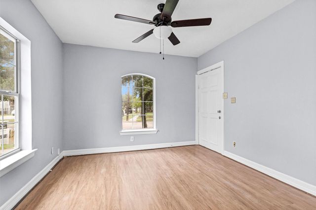 4522 Canal Street, Houston, TX 77011