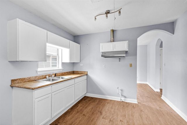 4522 Canal Street, Houston, TX 77011