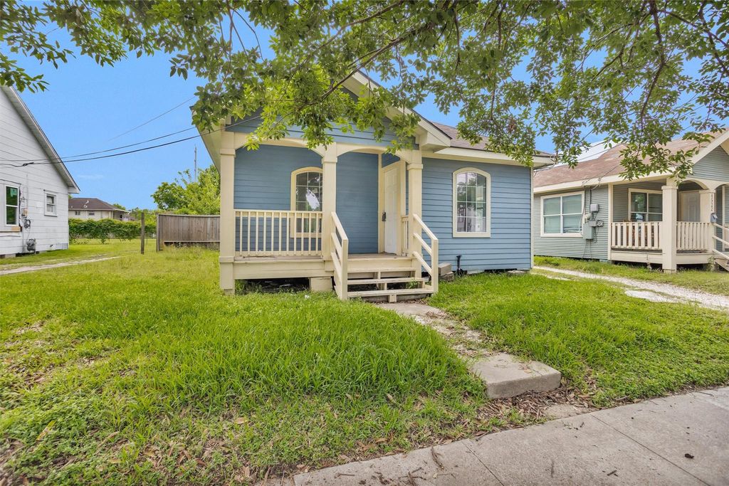 4522 Canal Street, Houston, TX 77011