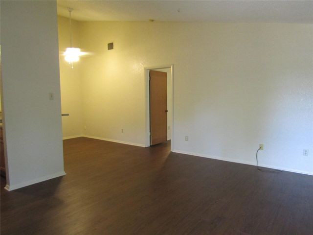 2112 Cedar Bend DR, Austin, TX 78758