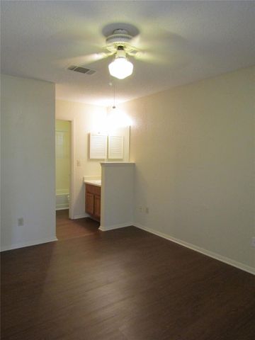 2112 Cedar Bend DR, Austin, TX 78758