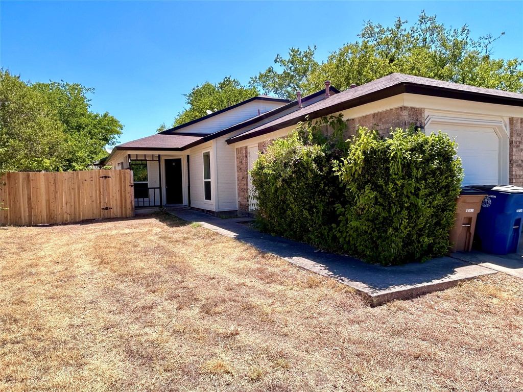 2112 Cedar Bend DR, Austin, TX 78758